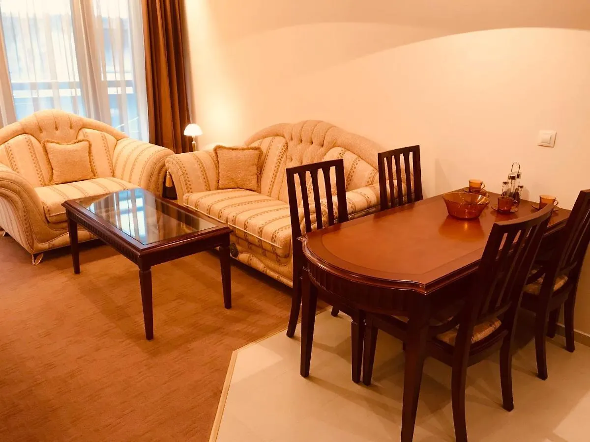 Luxury Downtown Apartment - Gondola Bansko
