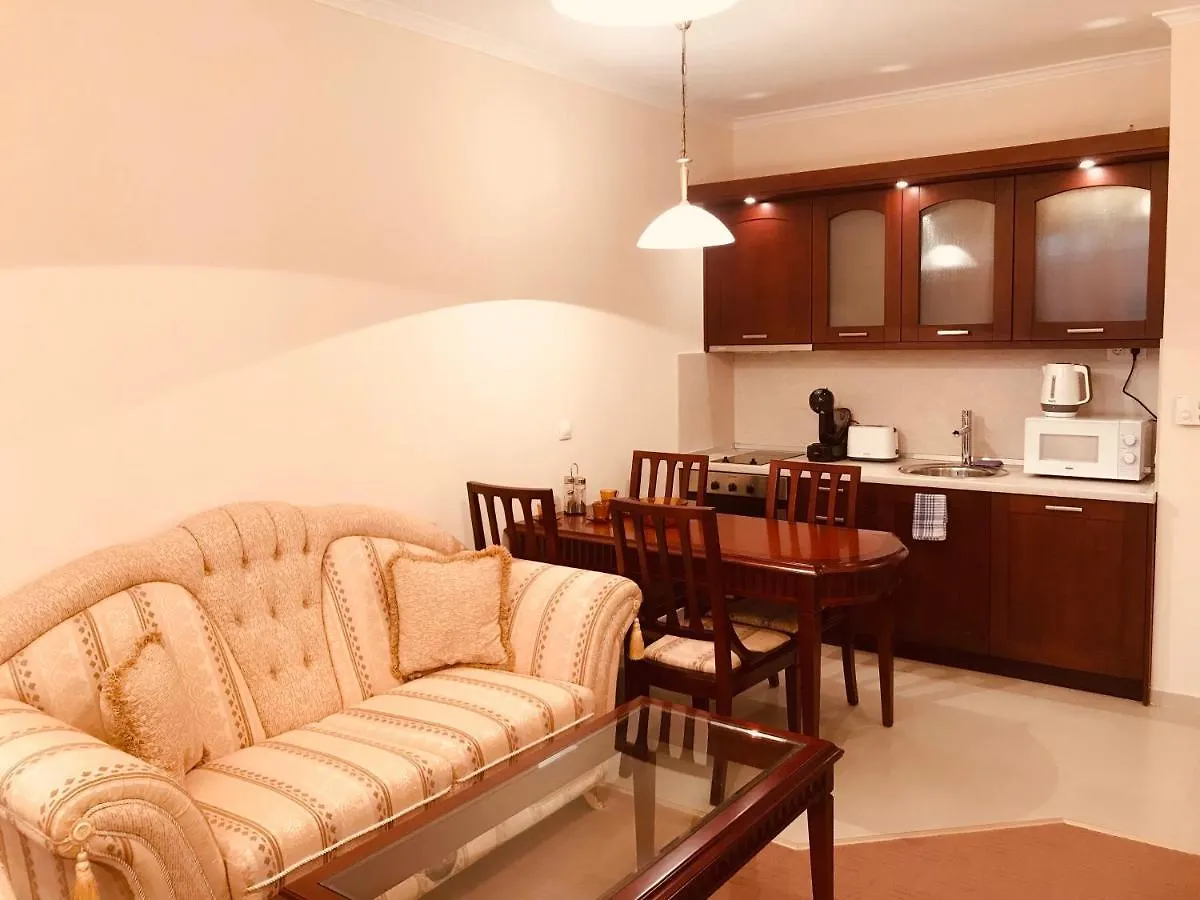 Luxury Downtown Apartment - Gondola Bansko