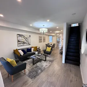 https://apt-great-located.niagara-fallshotels.com